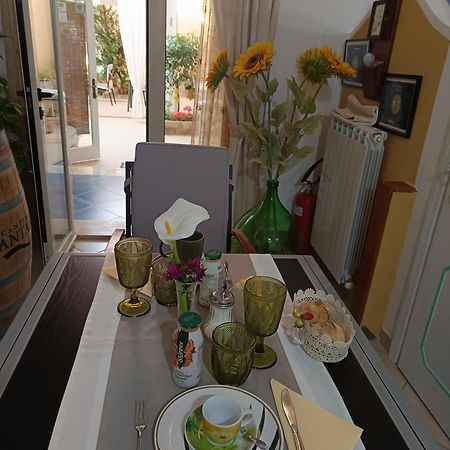 Domos Le Due Tuie Bed & Breakfast พิสซินาส ภายนอก รูปภาพ
