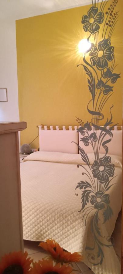 Domos Le Due Tuie Bed & Breakfast พิสซินาส ภายนอก รูปภาพ