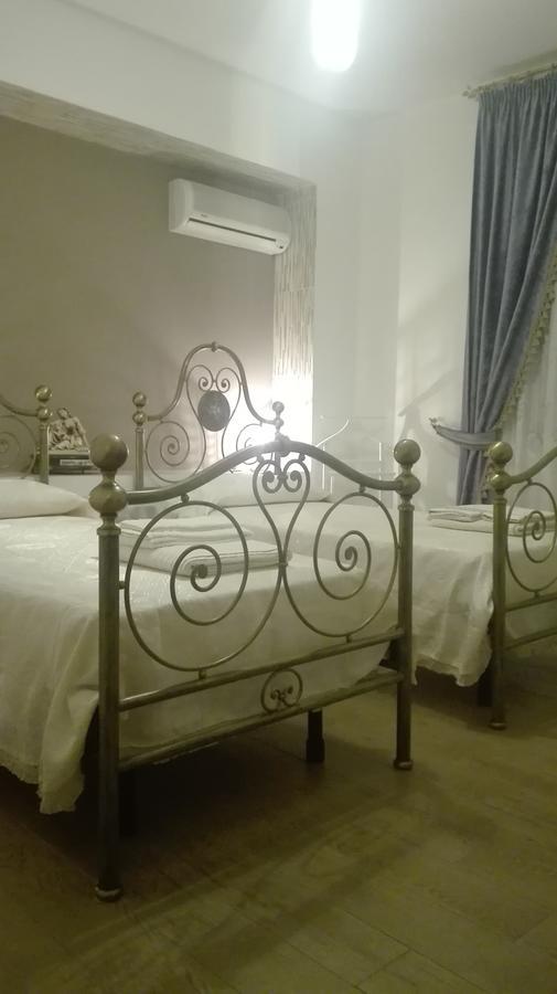 Domos Le Due Tuie Bed & Breakfast พิสซินาส ภายนอก รูปภาพ