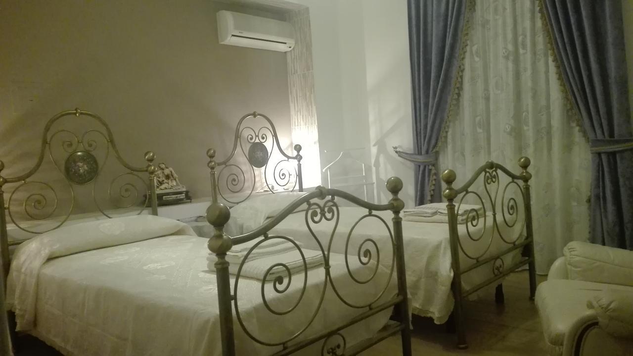 Domos Le Due Tuie Bed & Breakfast พิสซินาส ภายนอก รูปภาพ